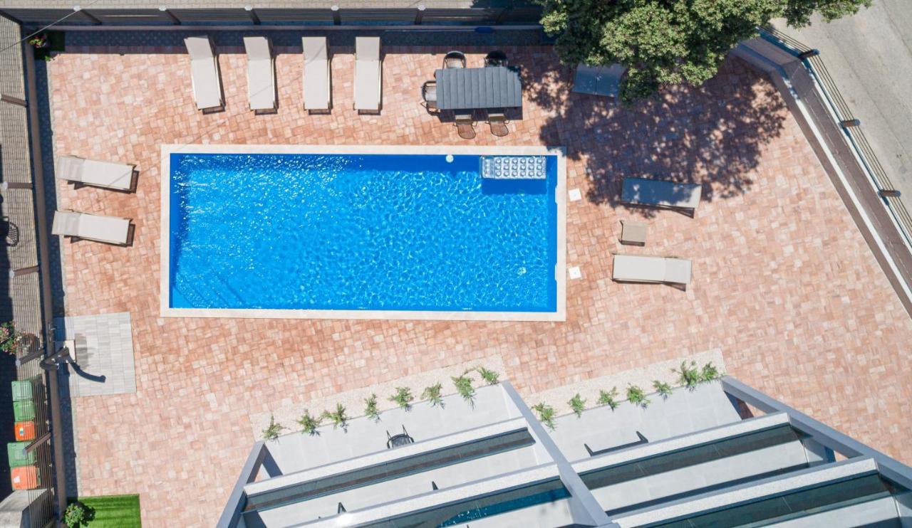 Apartments Okit Vodice Esterno foto