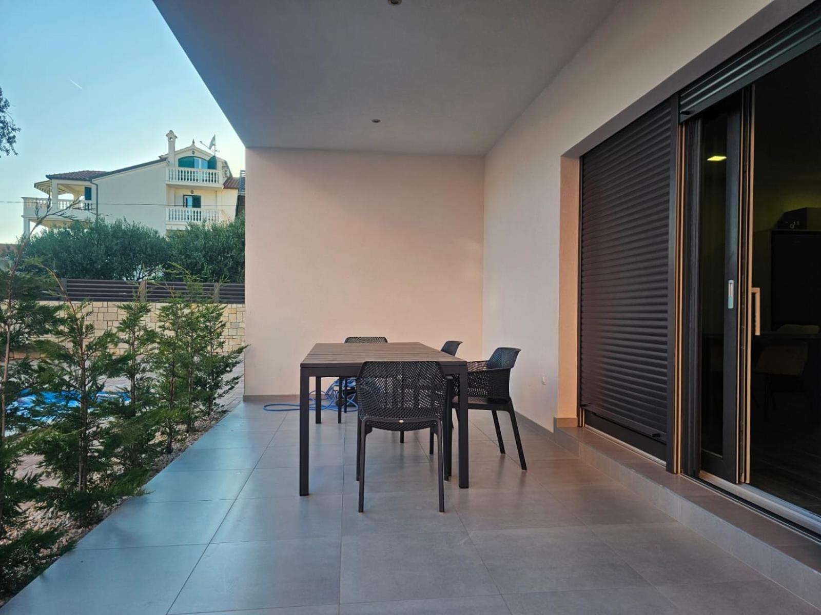 Apartments Okit Vodice Esterno foto